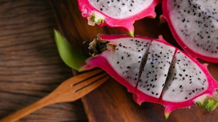 Can cats еat dragon fruit?
